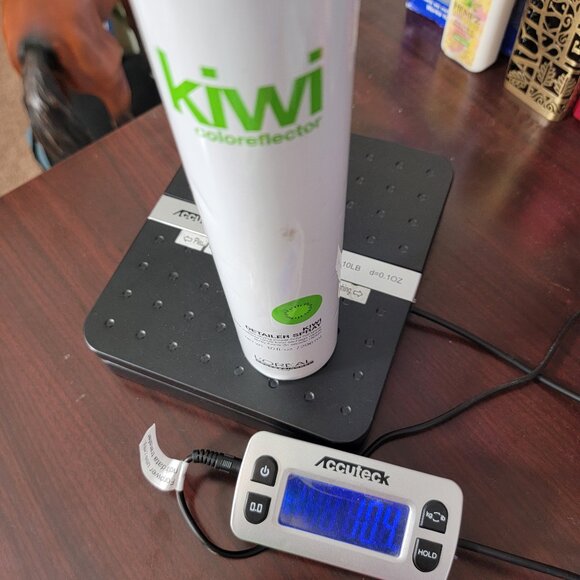 KIWI Coloreflector Detailer Spray 10 fl oz. Used - Picture 11 of 11